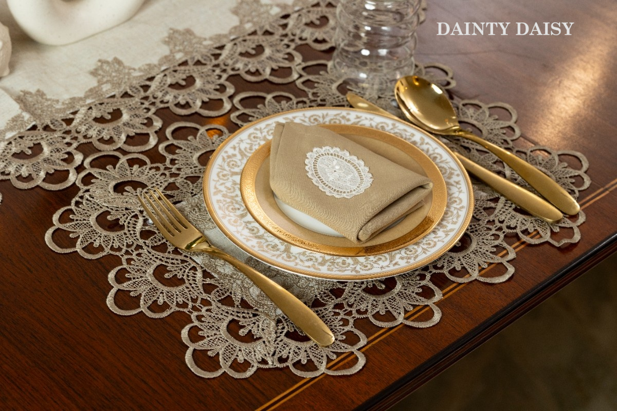 Luxury Table Linen for Bespoke Events &amp; Weddings: Crafting Unforgettable Moments