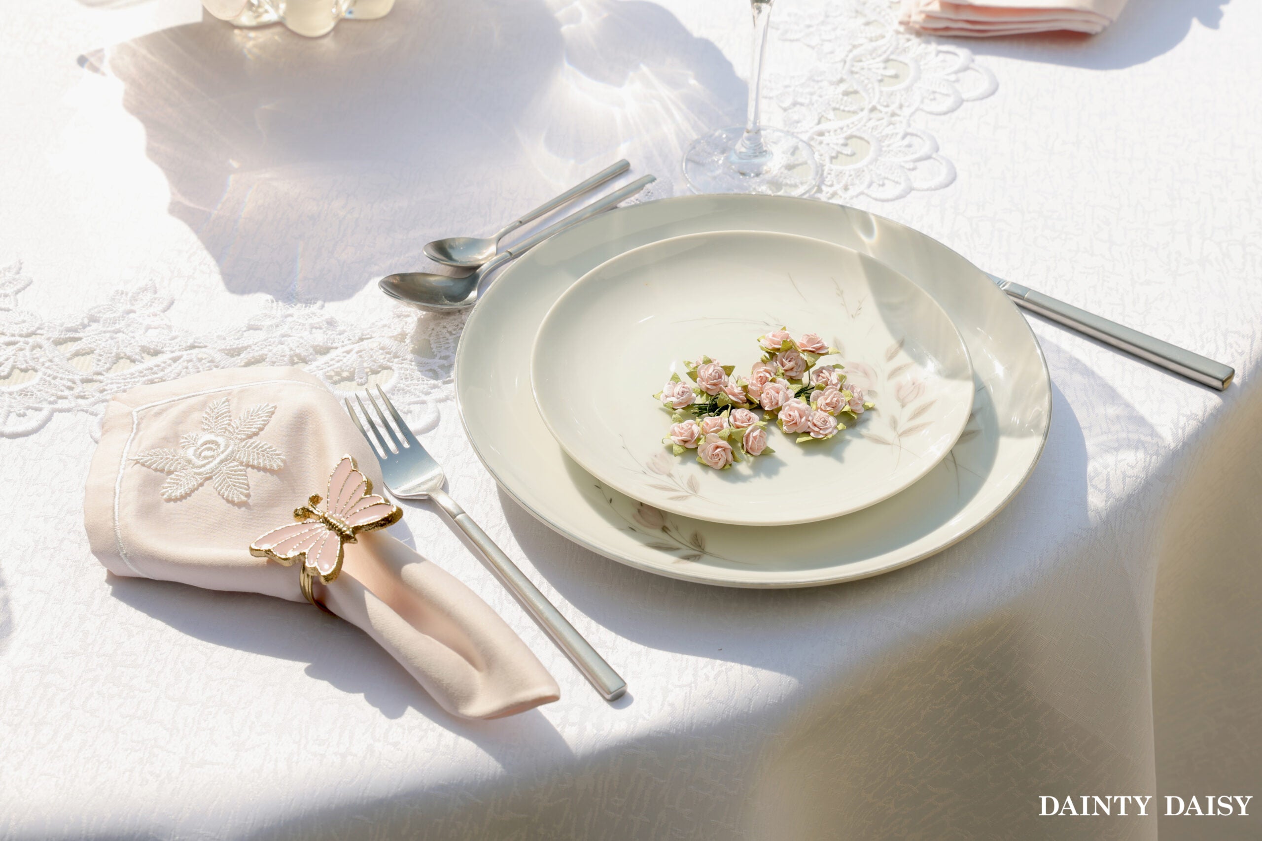 Exquisite Round Table Cloth 90" Diameter