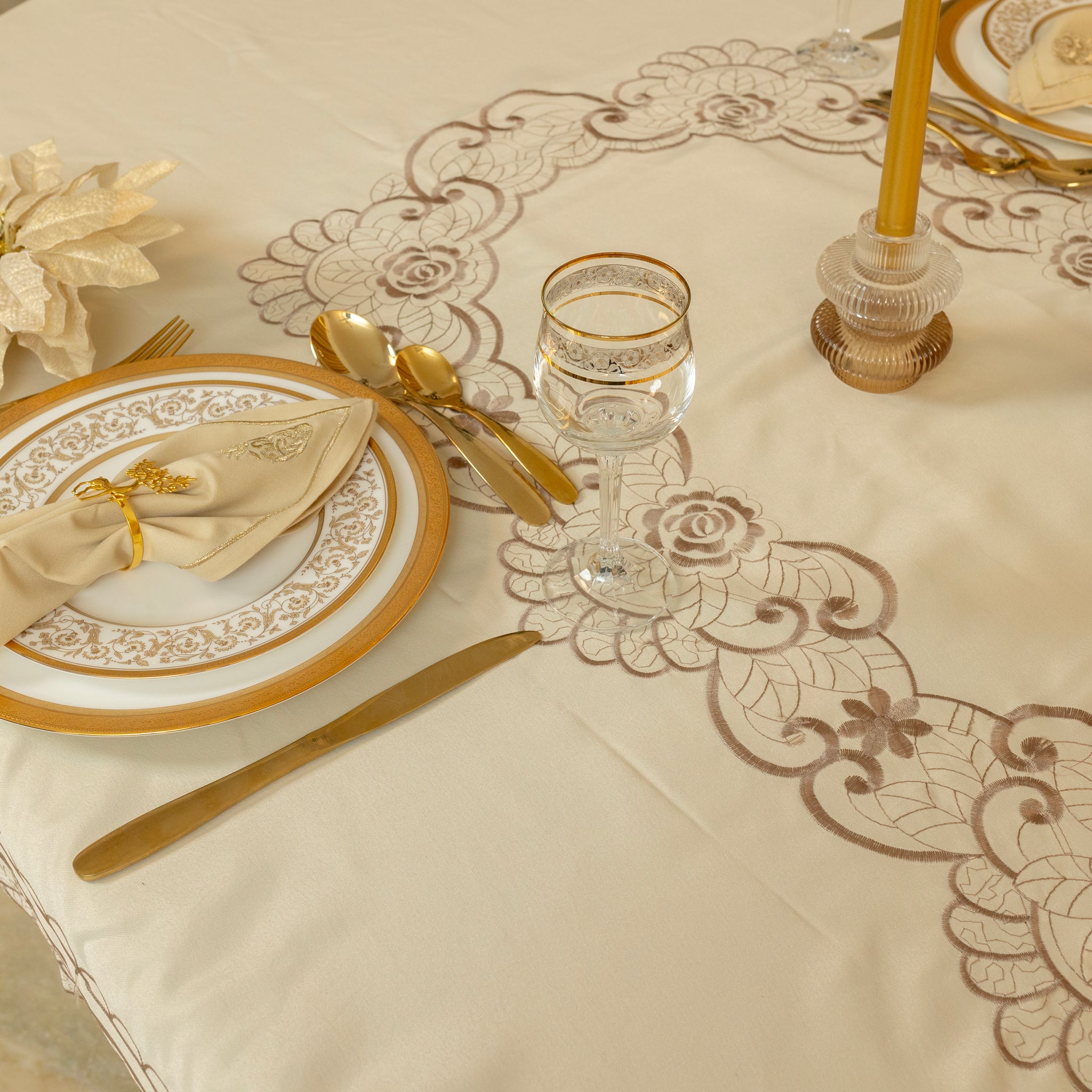 Juno Table Cloth 60"X108" (10 Persons)