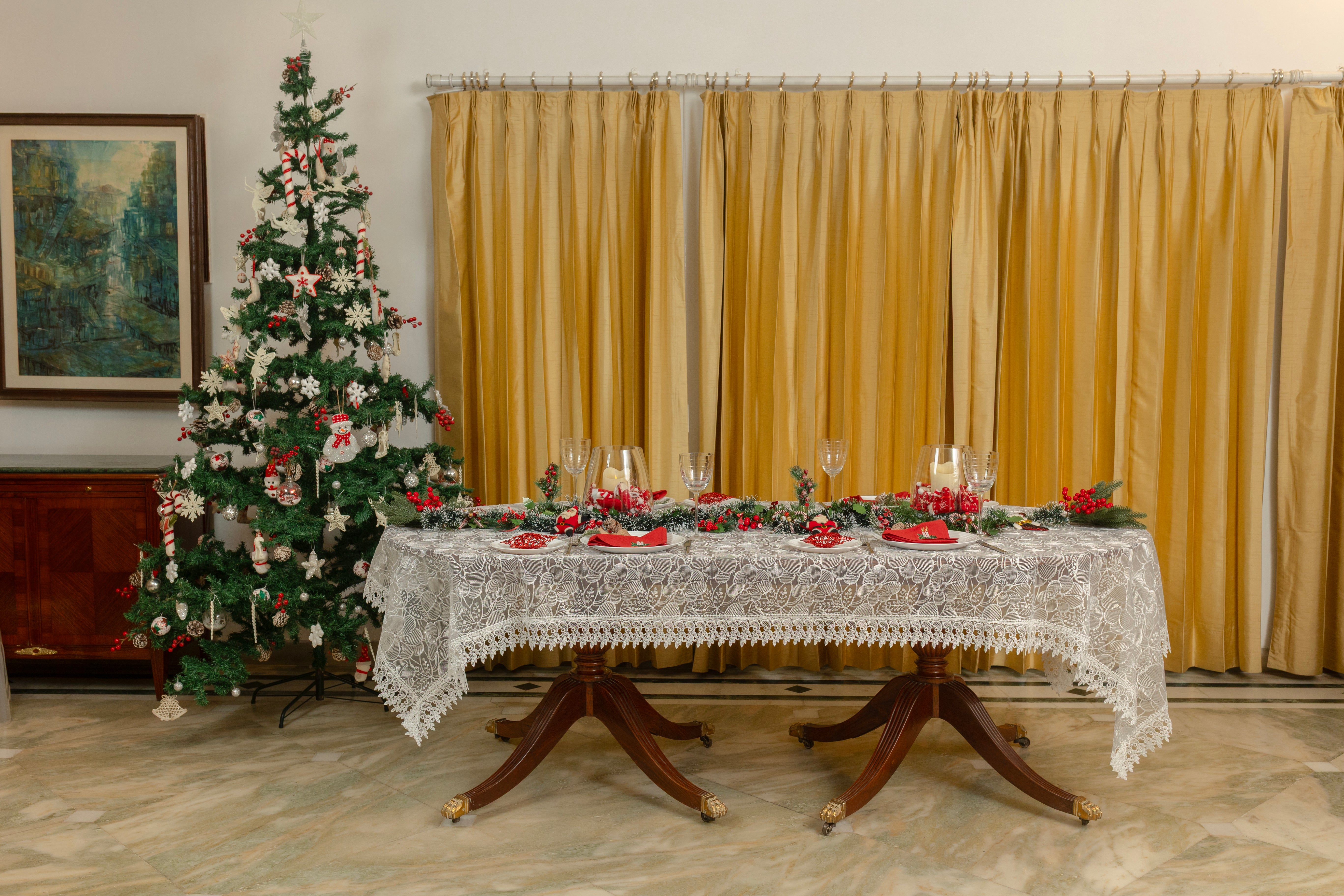 Ethereal Table Cloth 60"X108" (8 Persons)