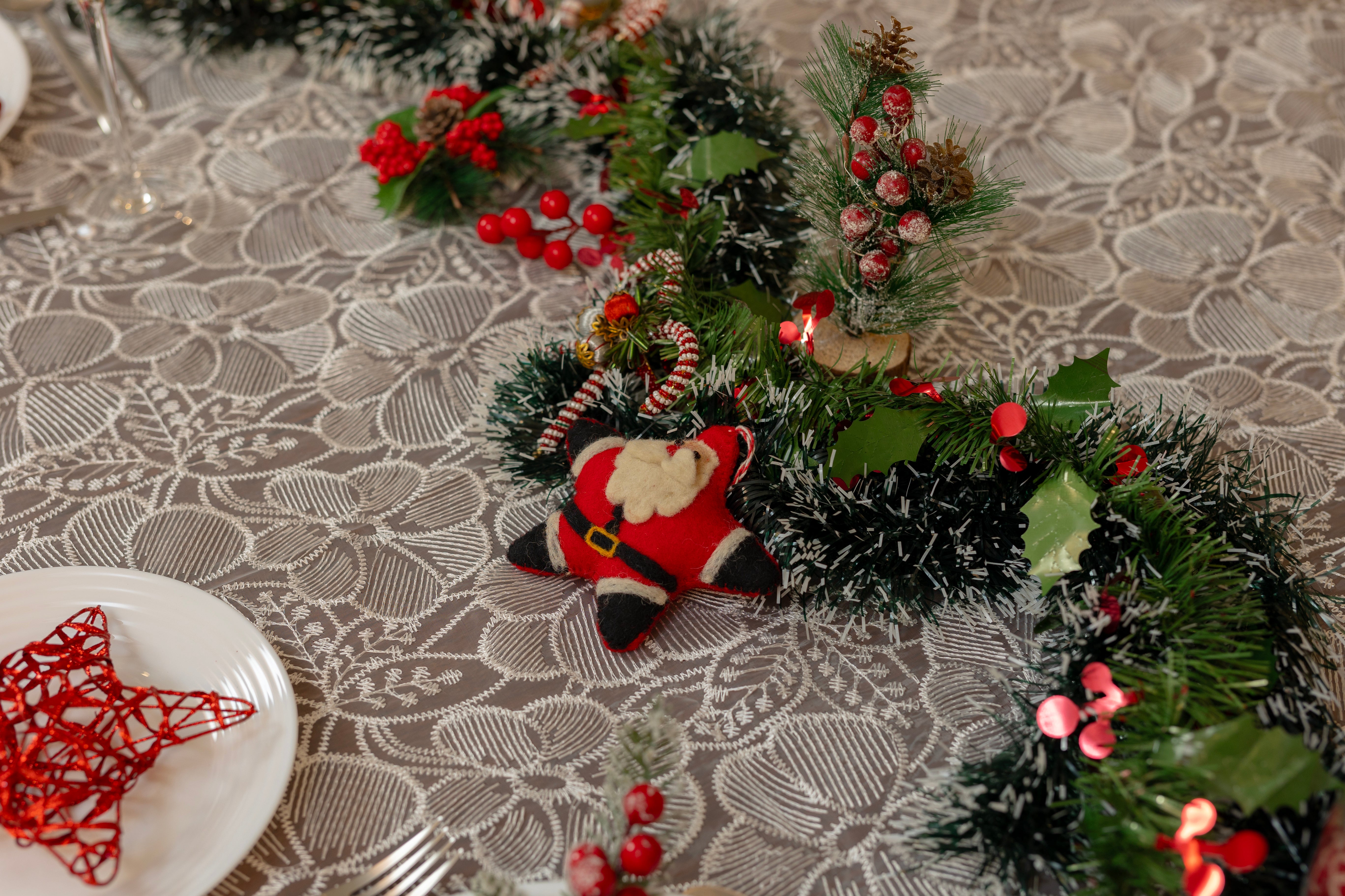 Ethereal Table Cloth 60"X108" (8 Persons)