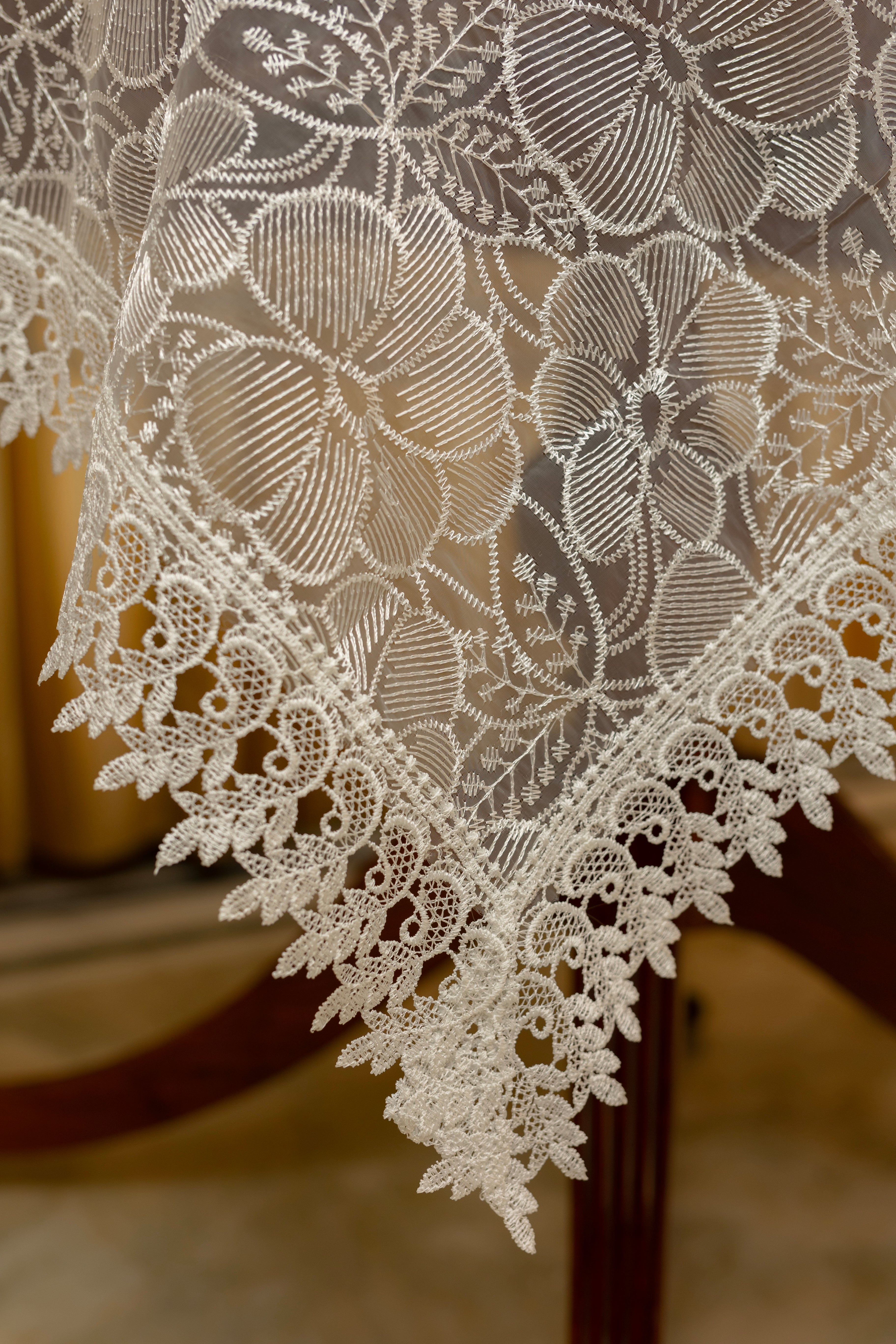 Ethereal Table Cloth 60"X108" (8 Persons)