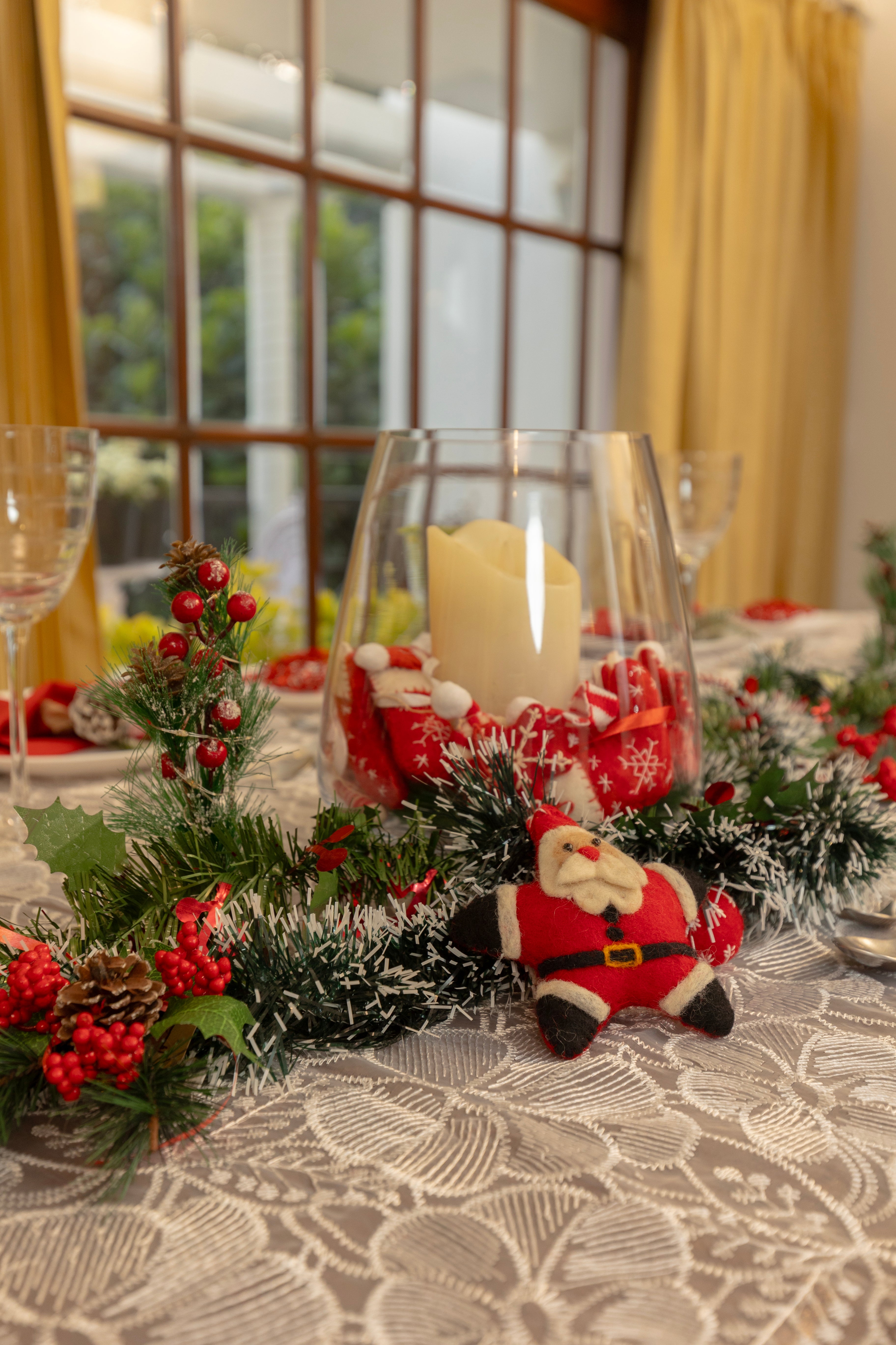 Ethereal Table Cloth 60"X108" (8 Persons)