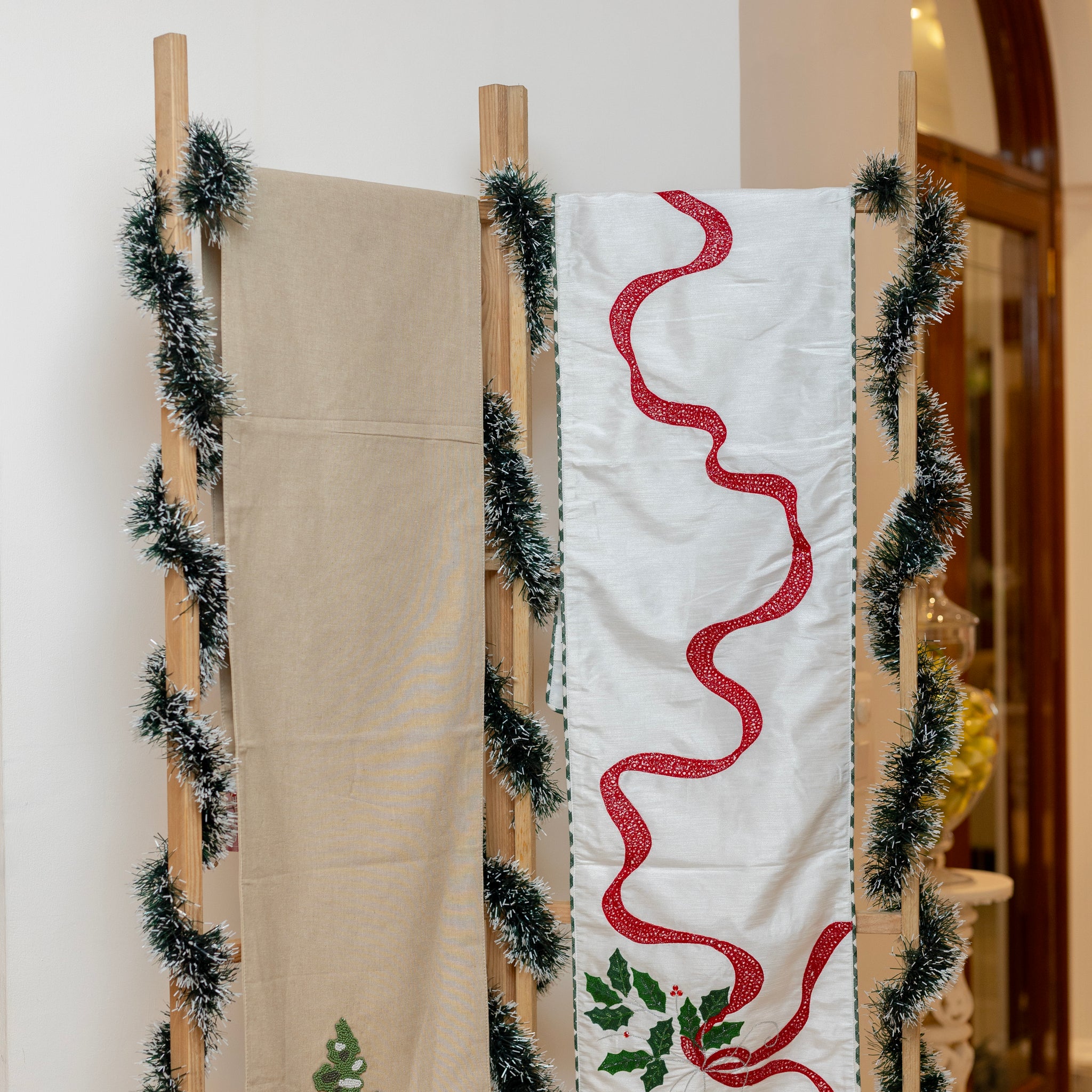 Xmas 4 Table Runner 13″X70