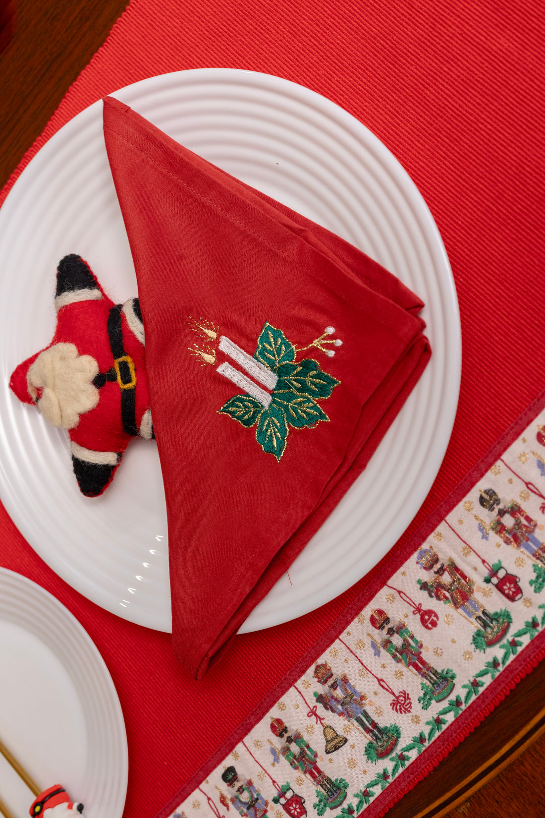 Holly Leaf Napkins