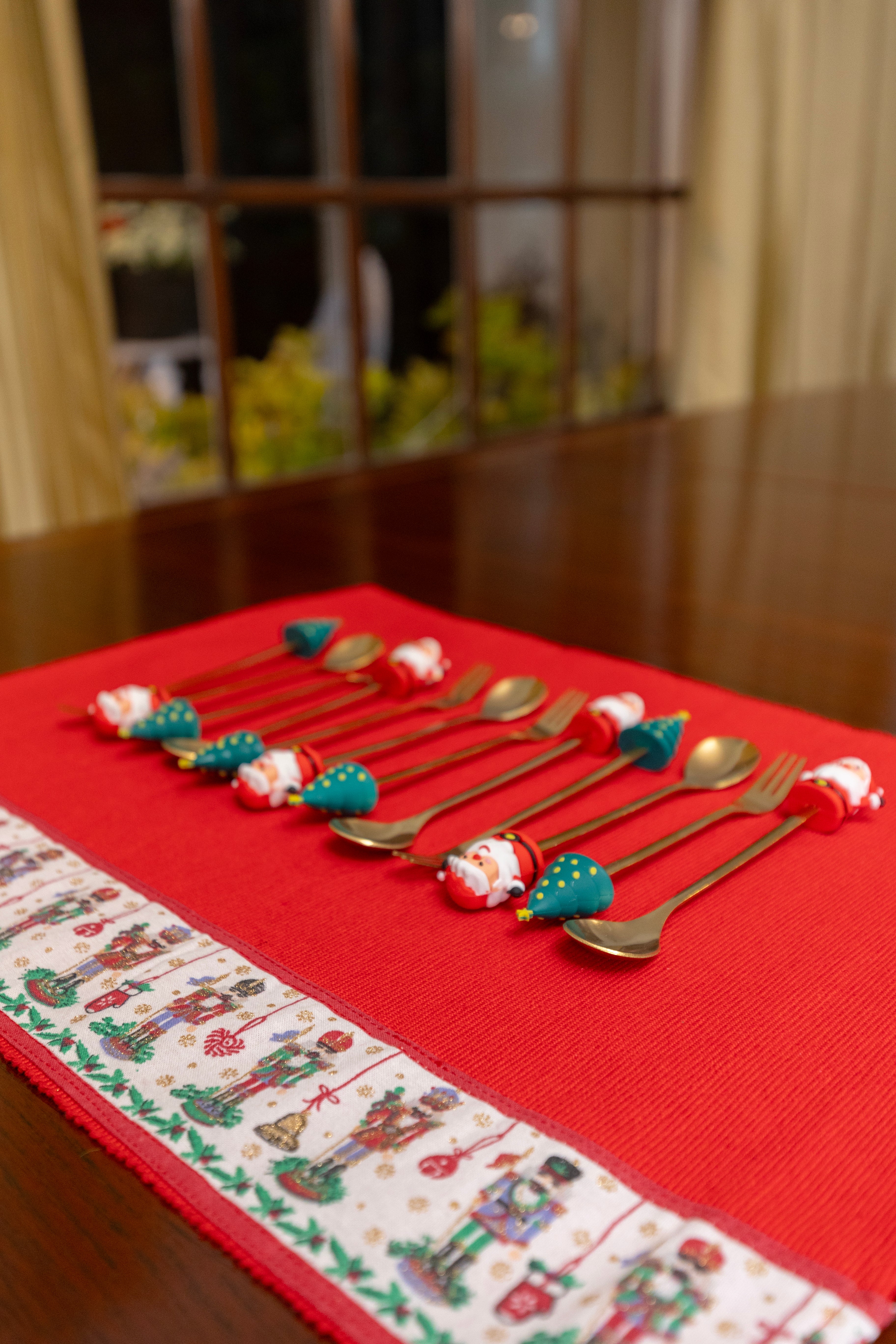 Santa and X'Mas Tree Set of Fork & Spoon