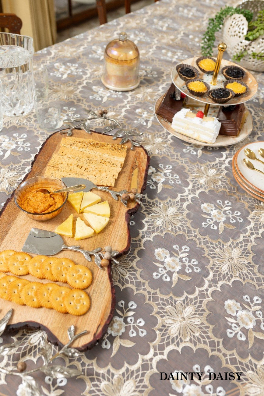 Arcadia 1 Table Cloth 60"X108"