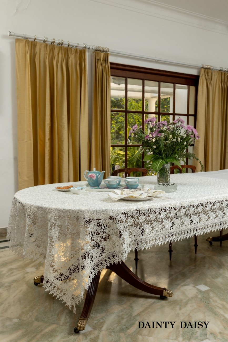 Bed of Roses (White) Table Cloth 60"X90"