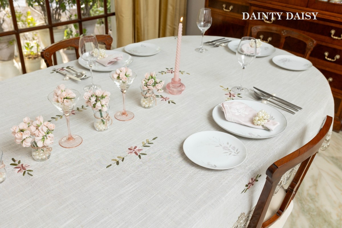 Hera Table Cloth 60"X144"