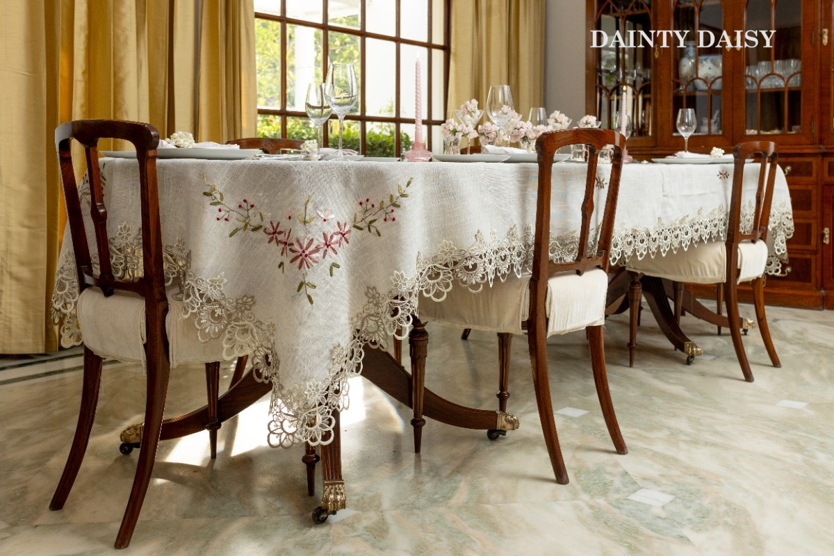 Hera Table Cloth 60"X144"