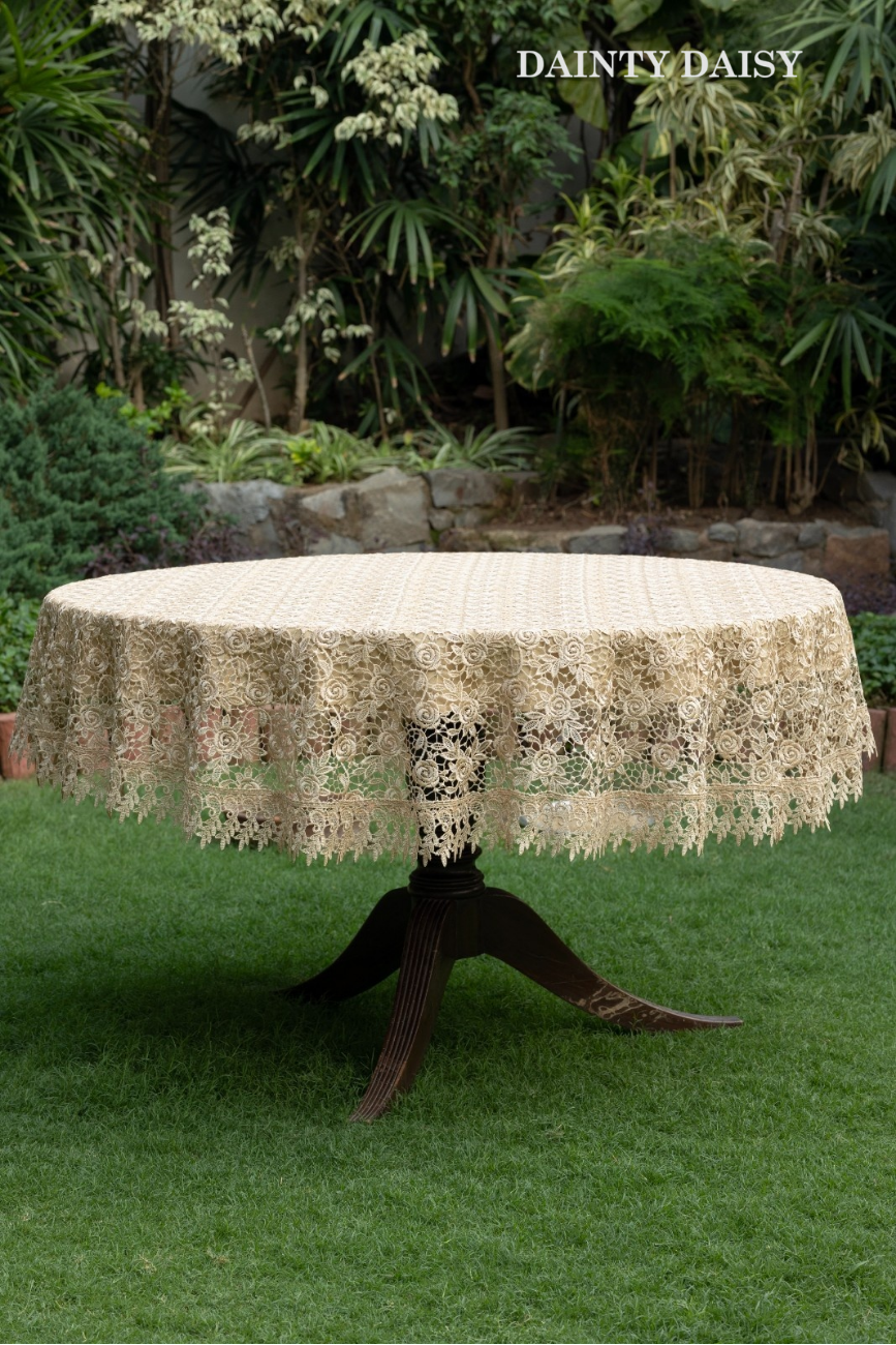 Bed of Roses (Beige) Round Table Cloth