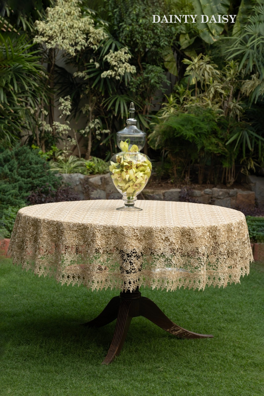 Bed of Roses (Beige) Round Table Cloth