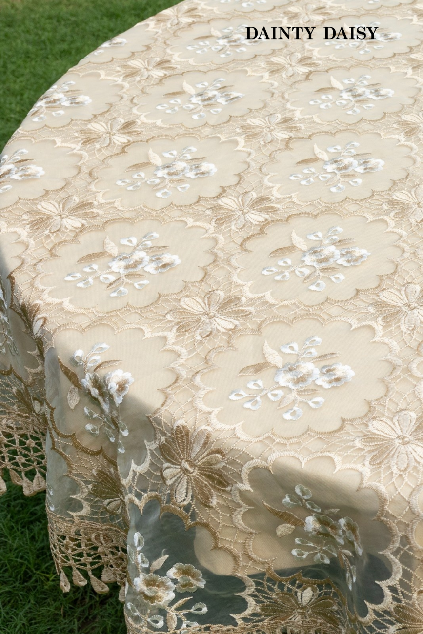 Arcadia 2 Round Table Cloth