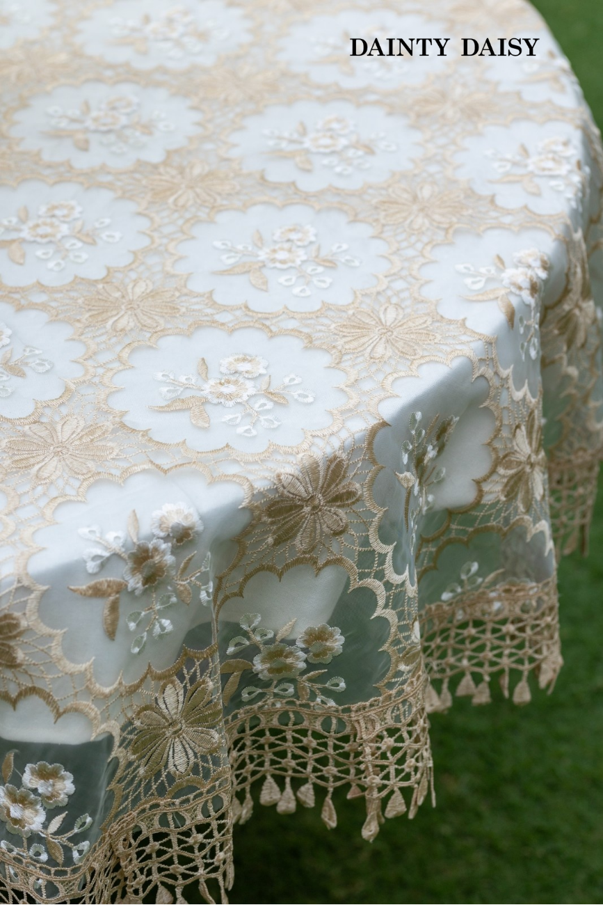 Arcadia 2 Round Table Cloth
