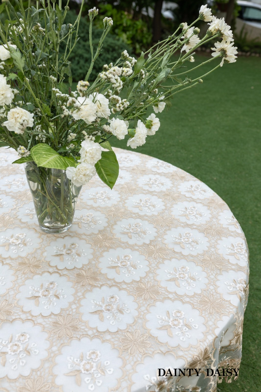 Arcadia 2 Round Table Cloth