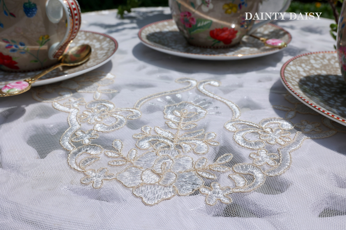 Supreme Table Cloth 60"X90"