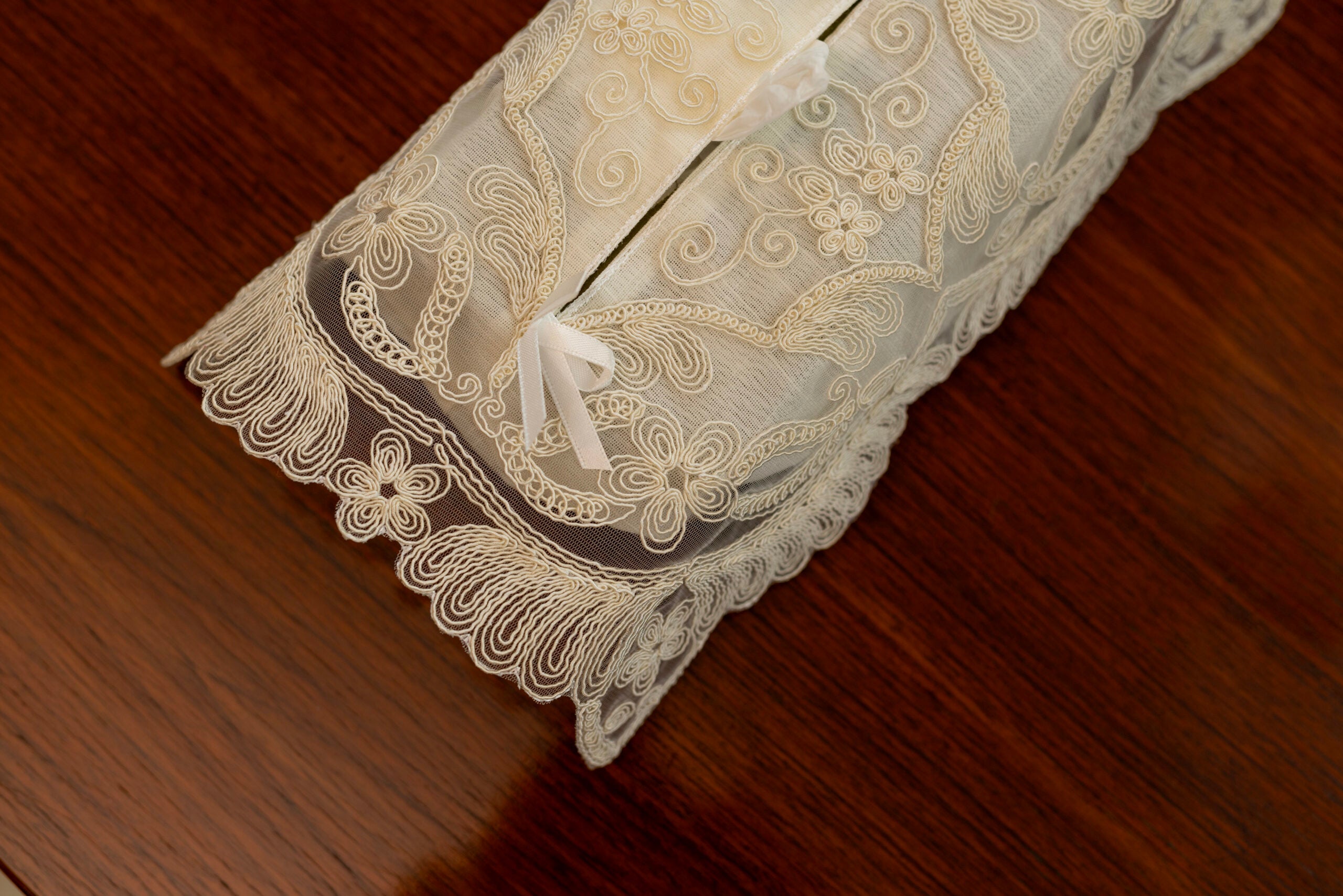 D1 Beige Tissue Box Cover