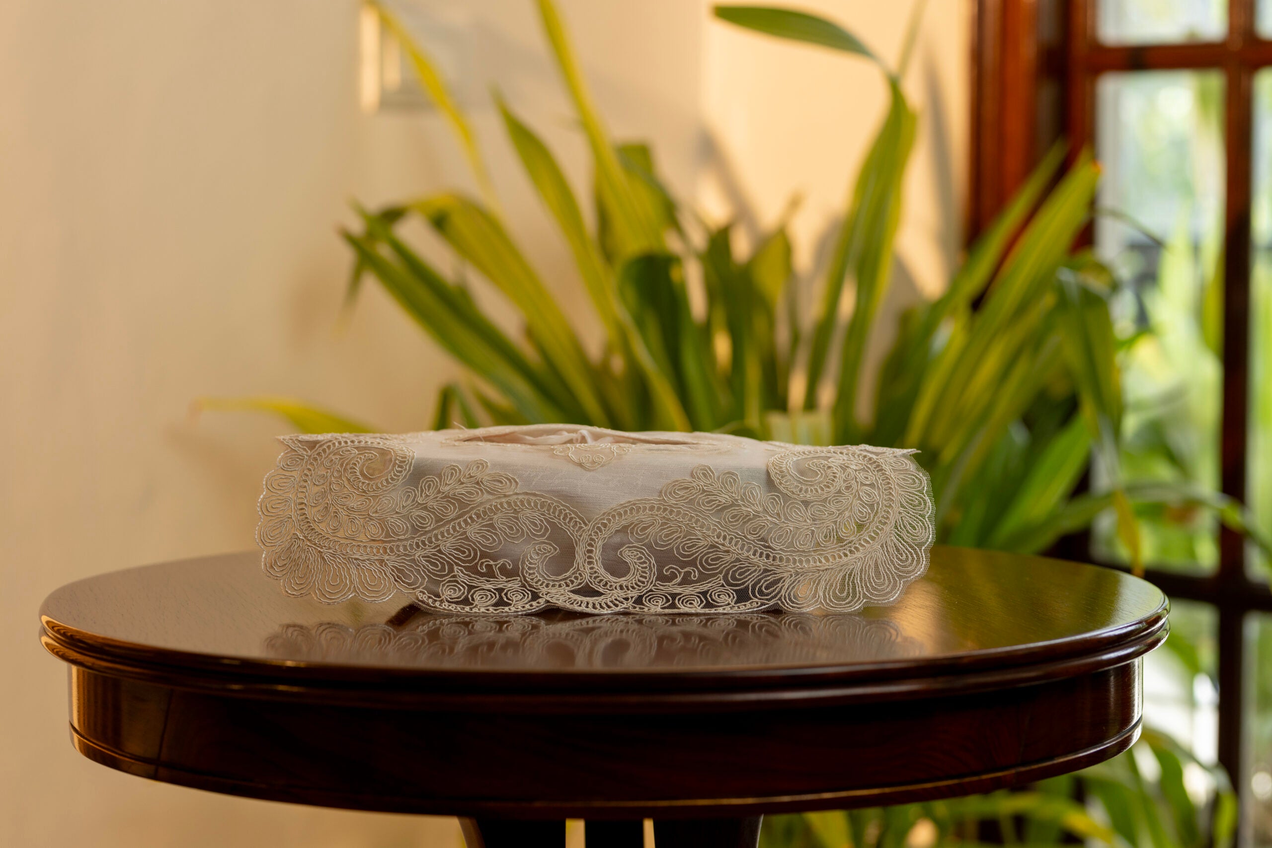 D2 Cream Tissue Box Cover