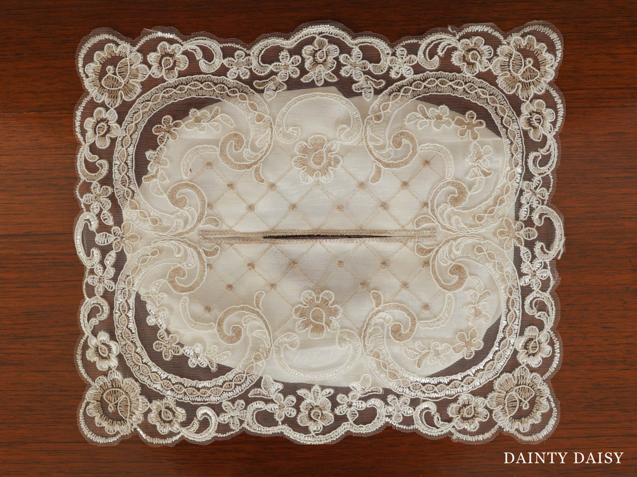 Diamantina Tissue Box Cover 12″X12″