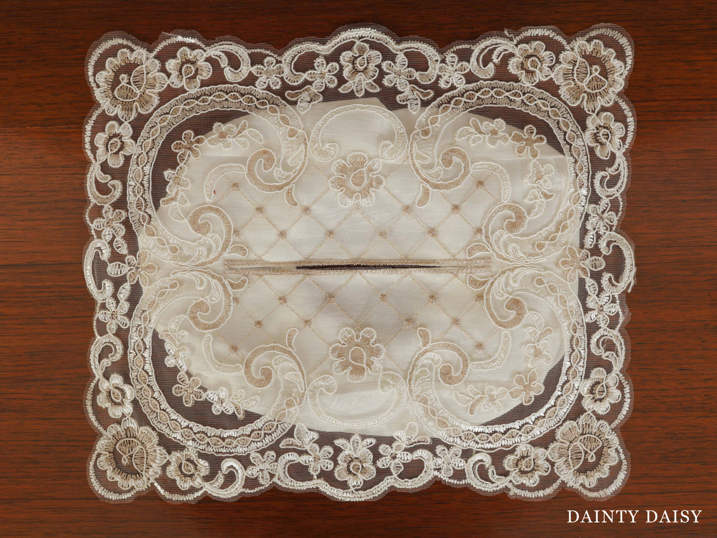 Diamantina Tissue Box Cover 12″X12″