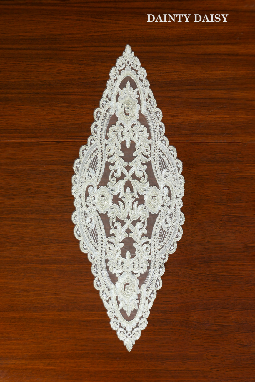 Diana Table Runner 3 Feet