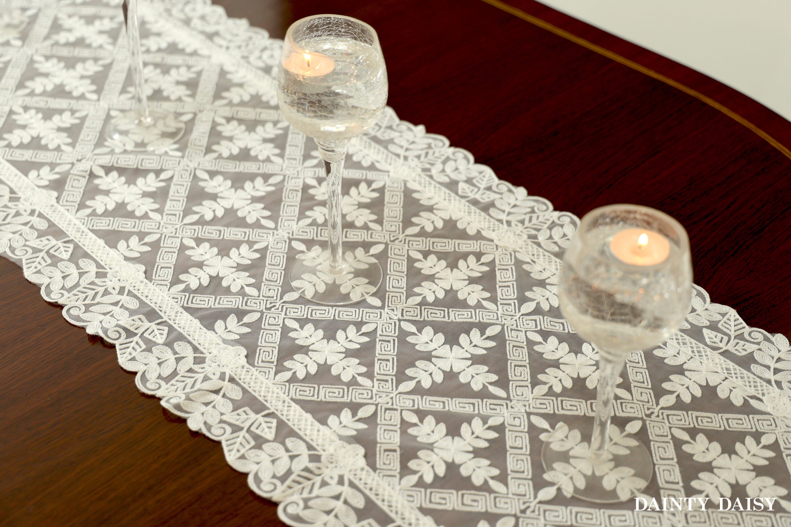 Evergreen White Table Runner 6 Feet