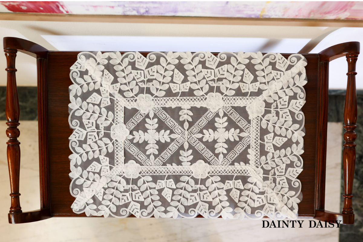 Evergreen White Table Mats