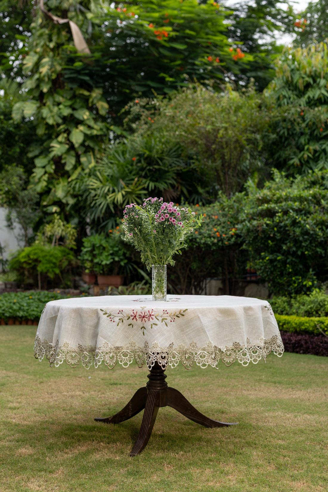 Hera Round Table Cloth 72"