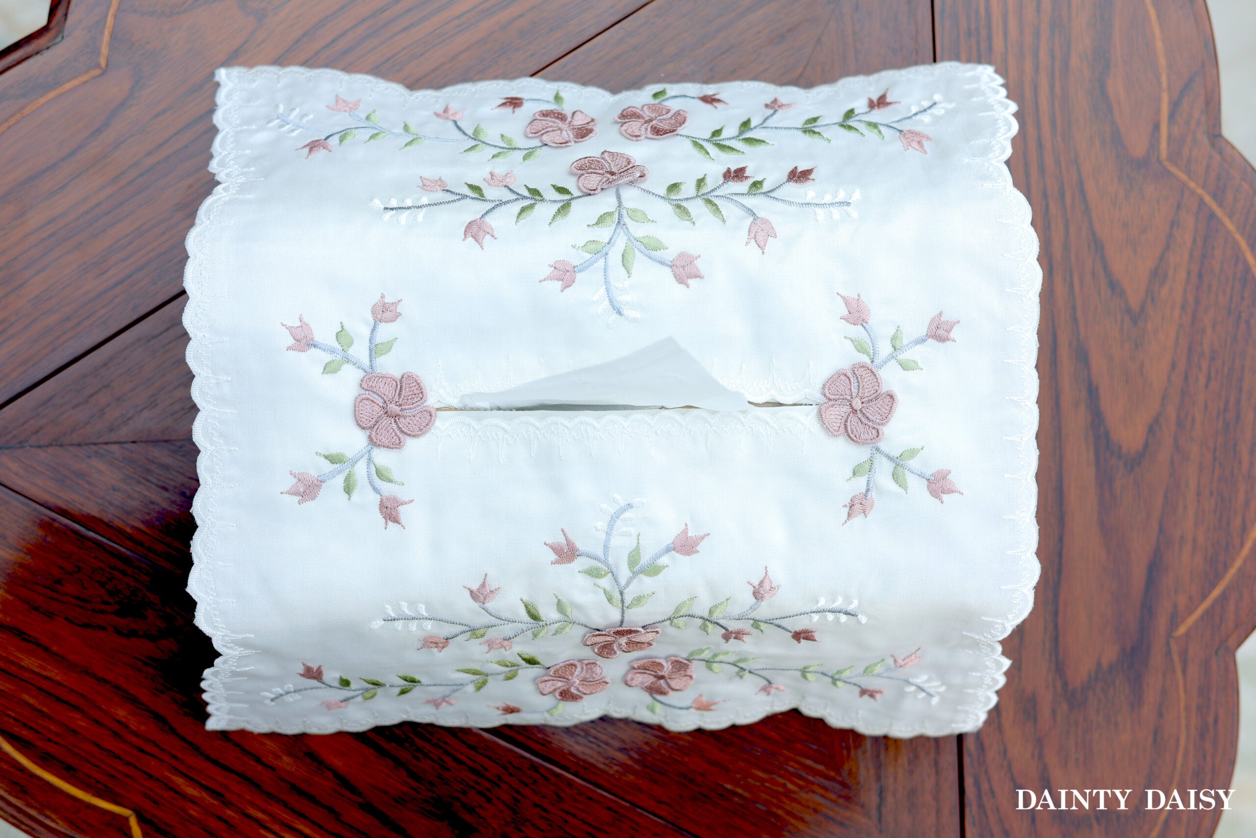 D-10 White with pink Flowers Tissue Box Cover