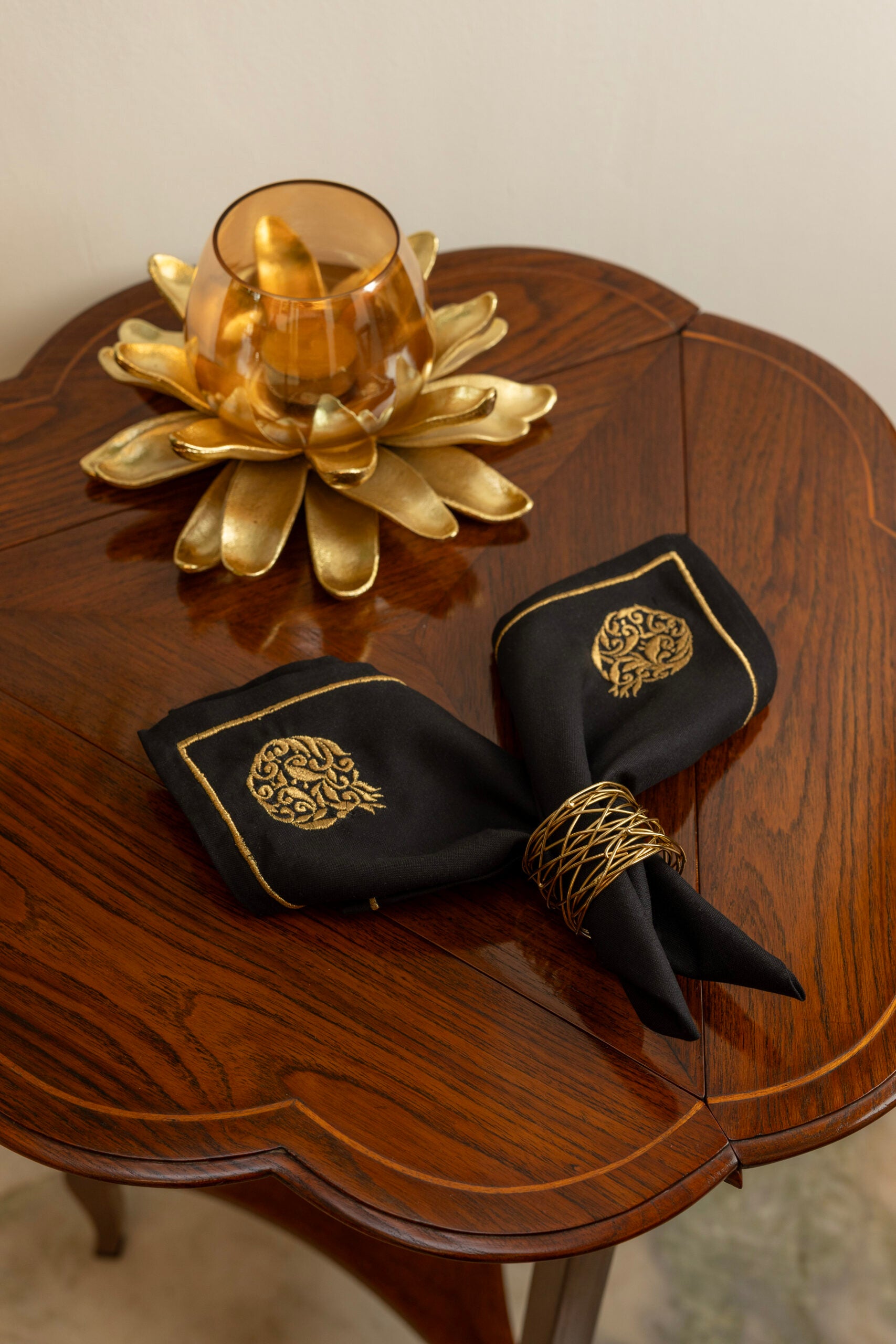 AK10 Gold Anar Napkins 16″X16″ Set of 8