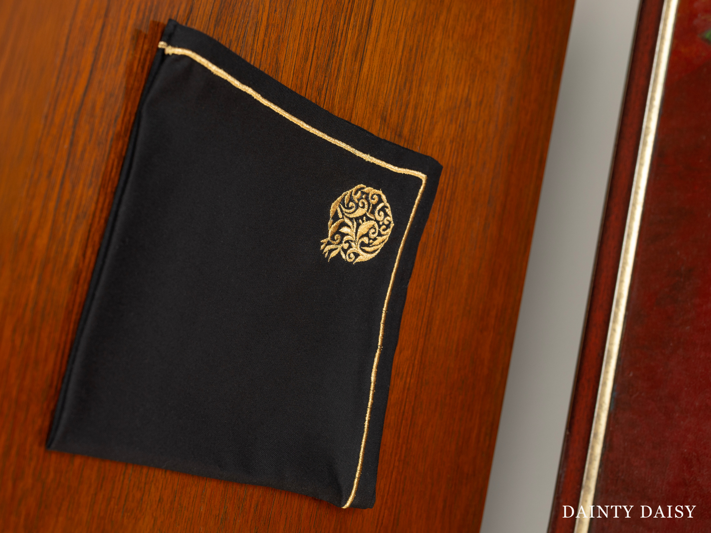 AK10 Gold Anar Napkins 16″X16″ Set of 8