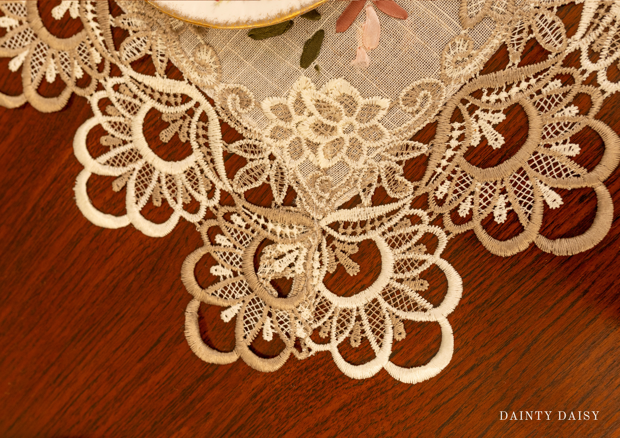 Hera Table Runner 13″X36″ 3 Feet