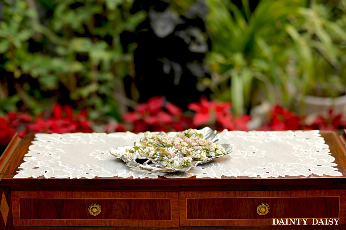 Maple Leaf White Table Runner 3 Feet
