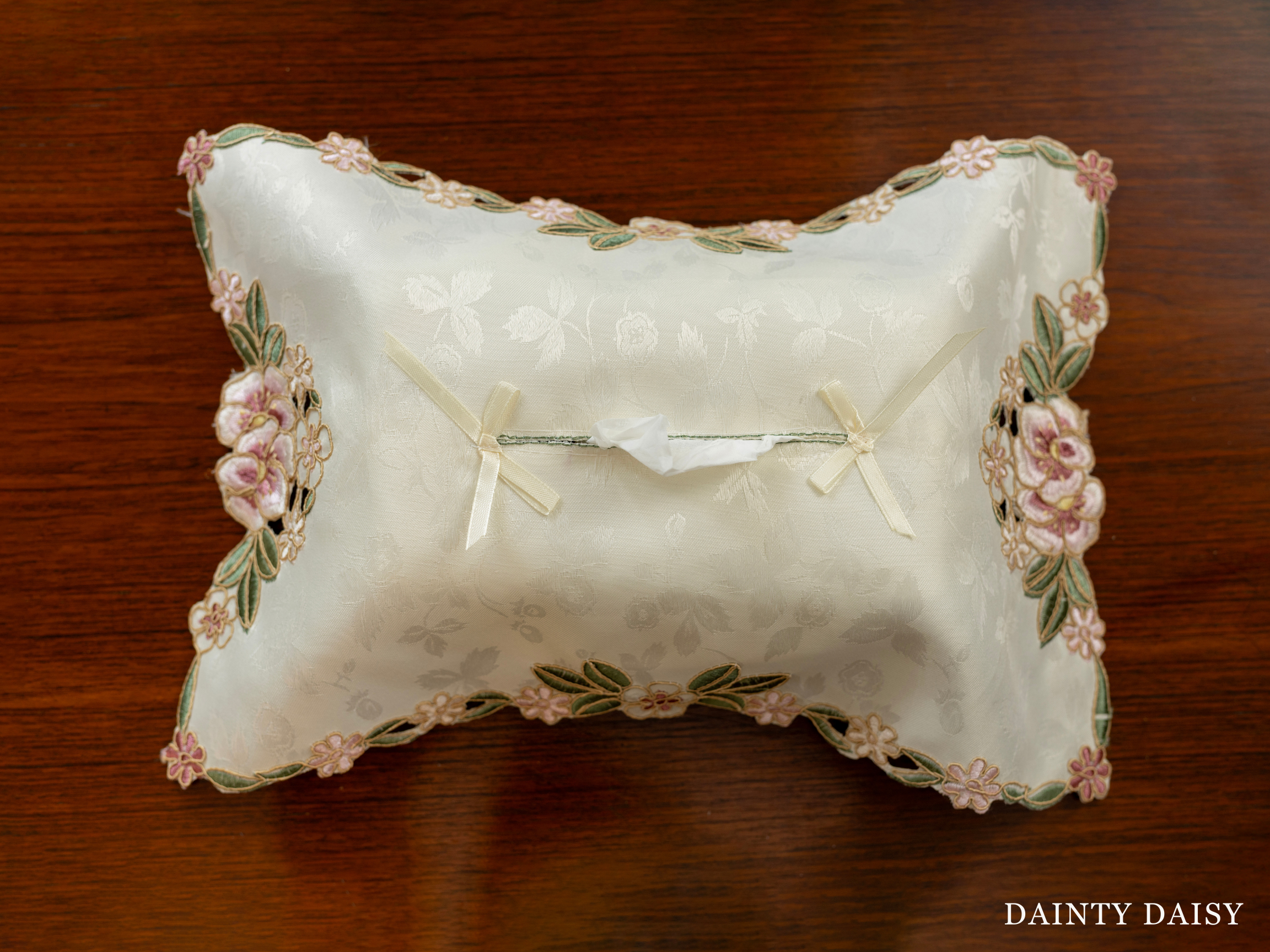 Petunia Tissue Box Cover 16.5″X11″