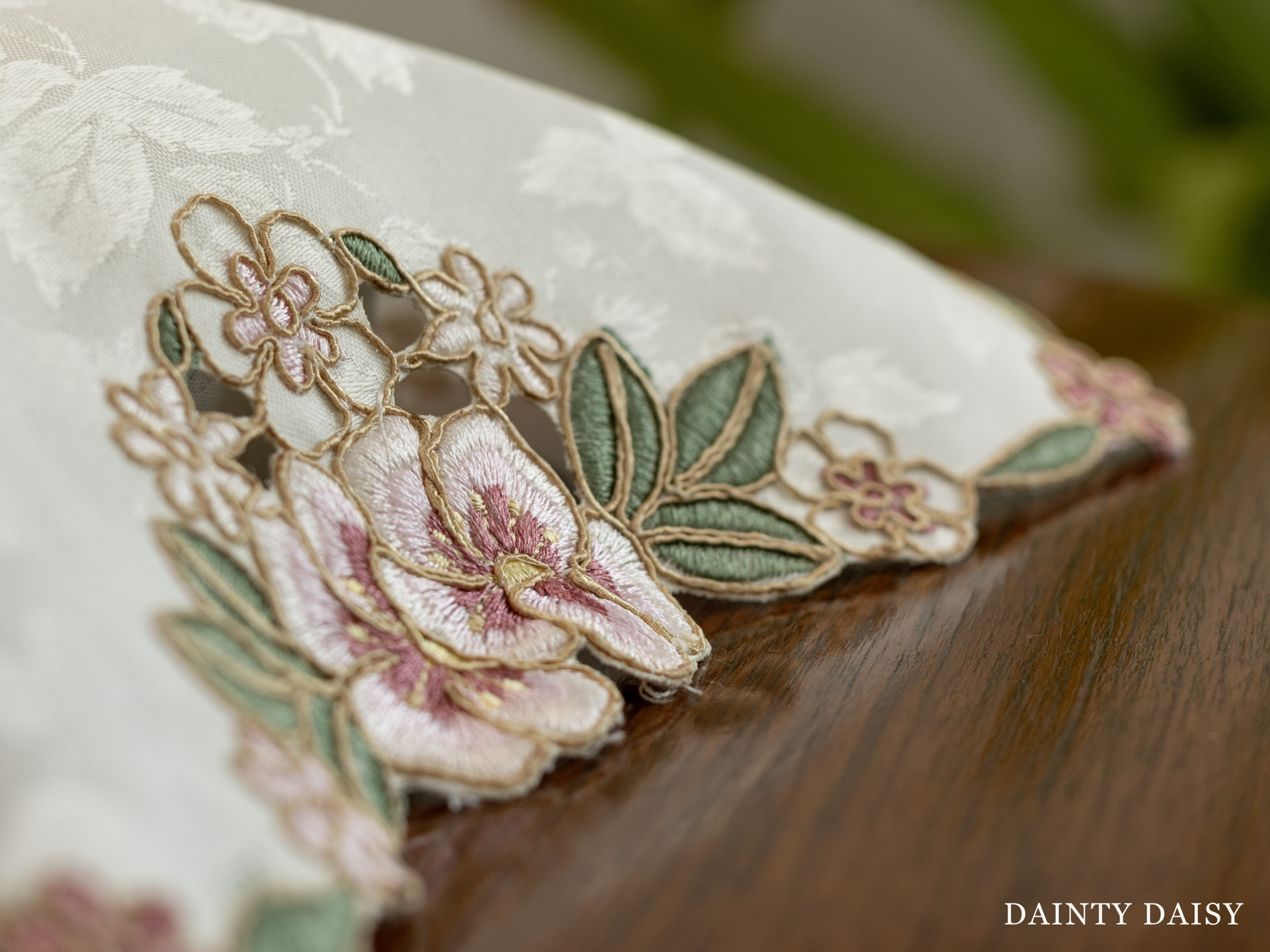 Petunia Tissue Box Cover 16.5″X11″