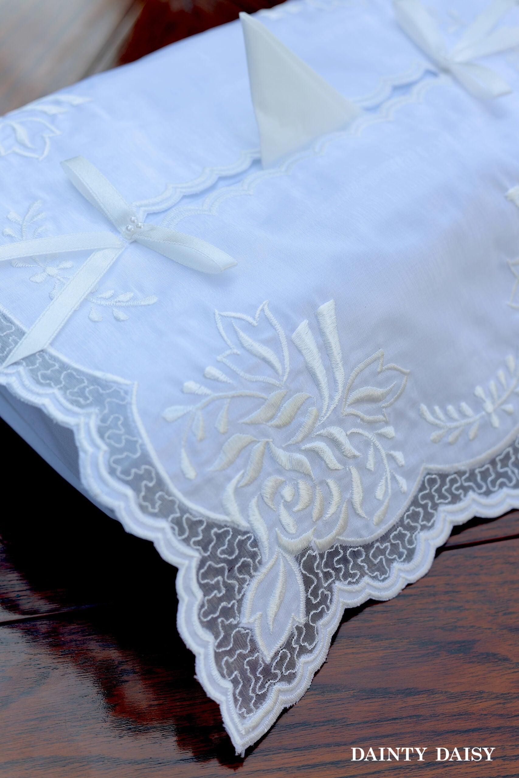 D-13 Pure White Floral Tissue Box Cover