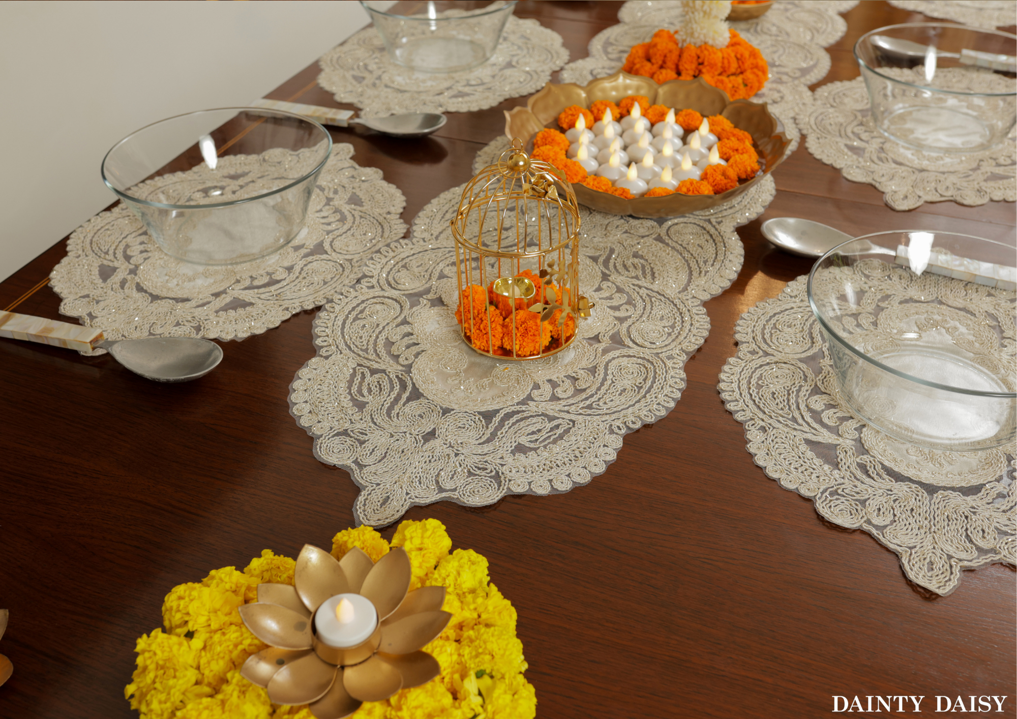 Selena Beige Place Mats 12.5″X18.5″