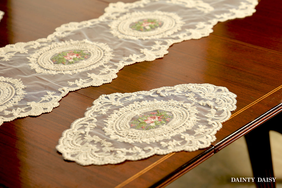 Victorian Cream Table Mats