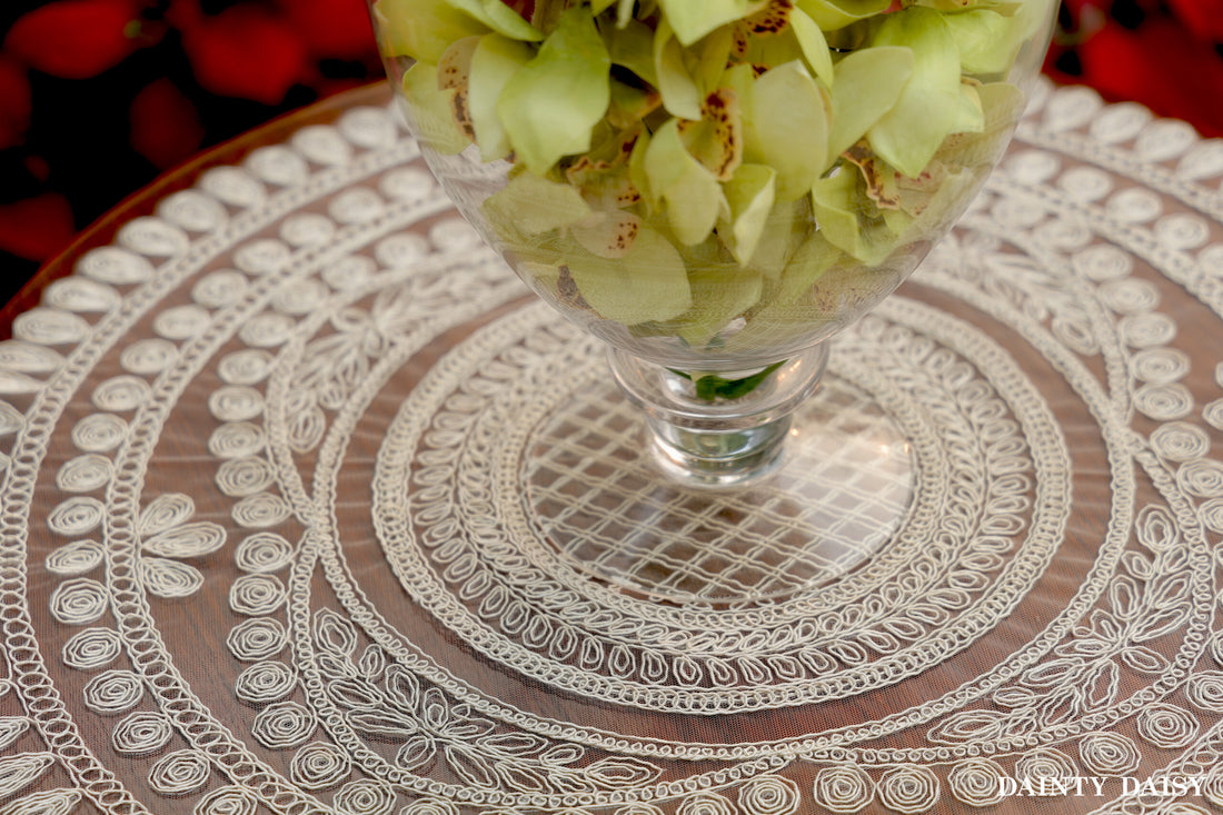 Zeus Cream Round Table Mats