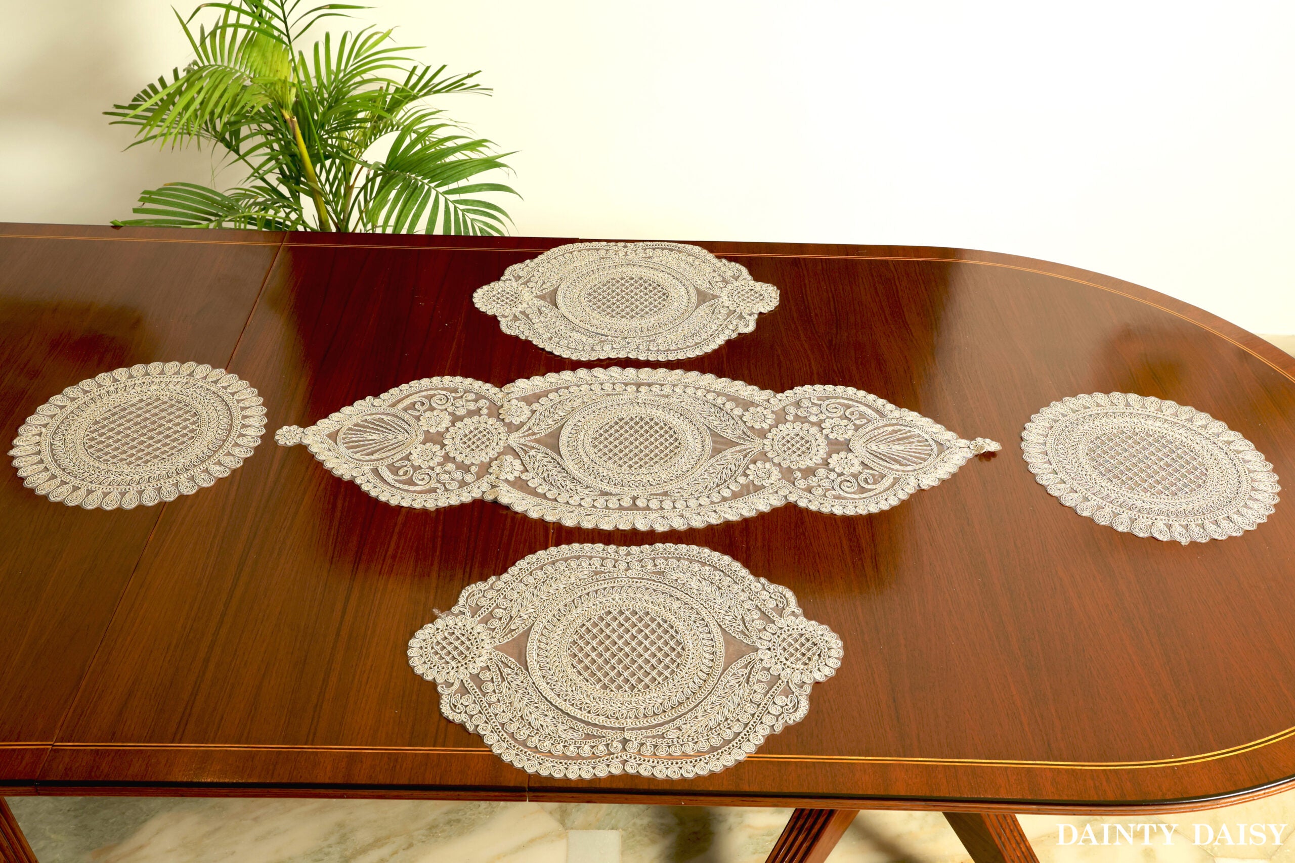 Zeus Deep Beige Table Mats