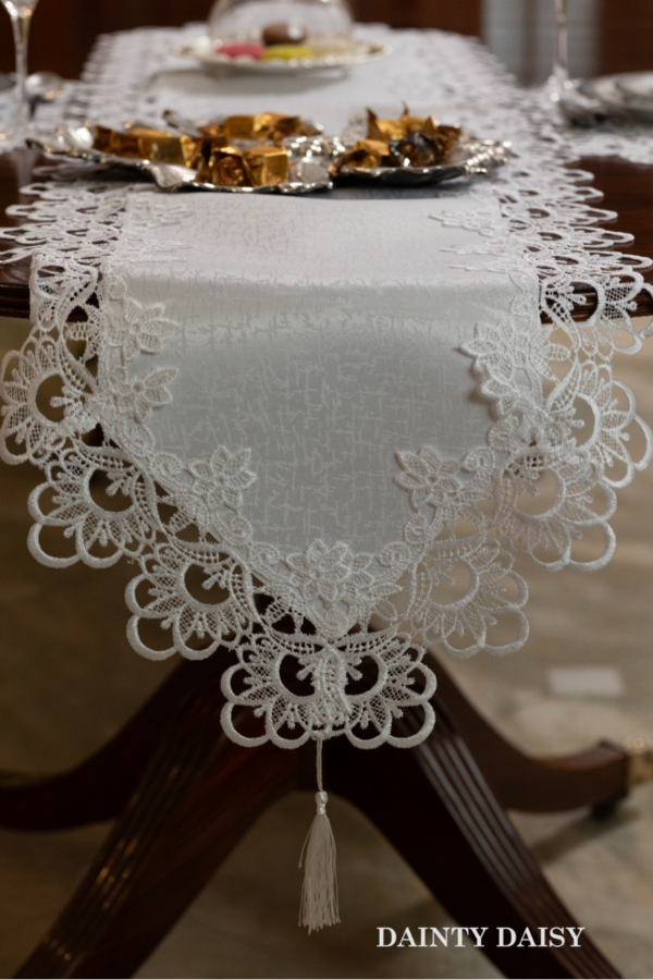 Exquisite Table Runner 6 Feet