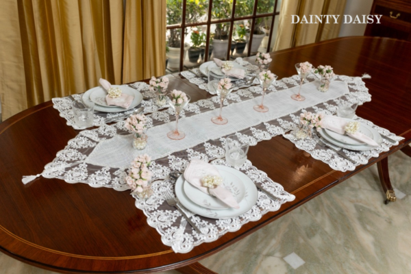 Elegance Table Mats