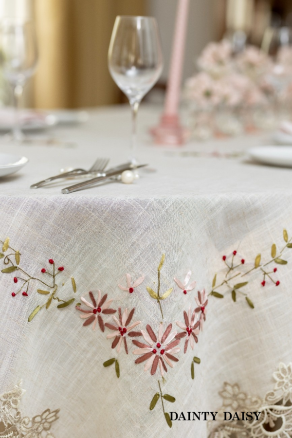 Hera Table Cloth 60"X108"