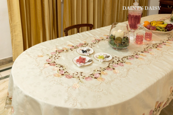 Tulip Garden Table Cloth Extra Large 70"X157"