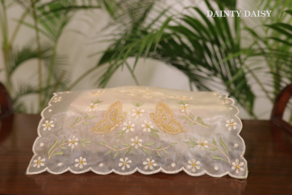 Splendour Tissue Box Cover