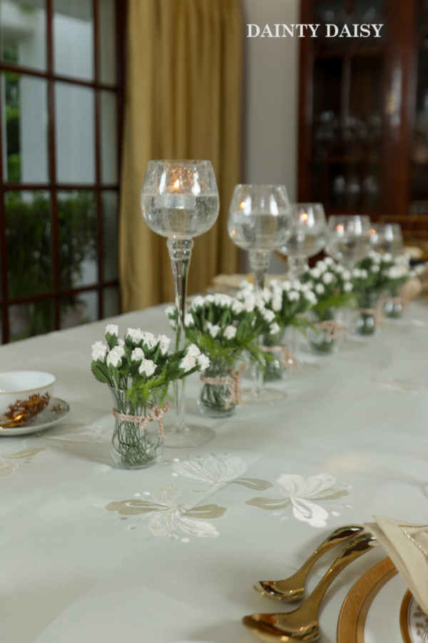 Minerva Table Cloth Extra Large 56"X161"