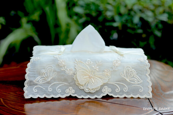 Splendour 2 Tissue Box Cover