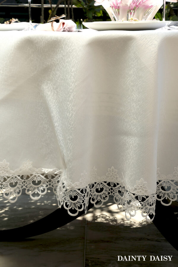 Exquisite Round Table Cloth 90" Diameter