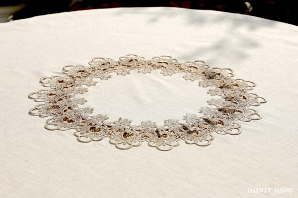 Eternity Round Table Cloth 72" (6-8) Persons