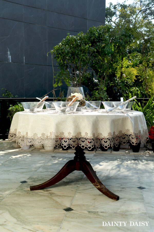 Eternity Round Table Cloth 72" (6-8) Persons